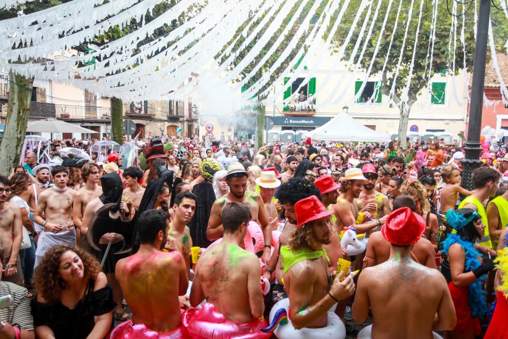 Bunyola celebra la Correguda en roba interior, la carrera más descarada