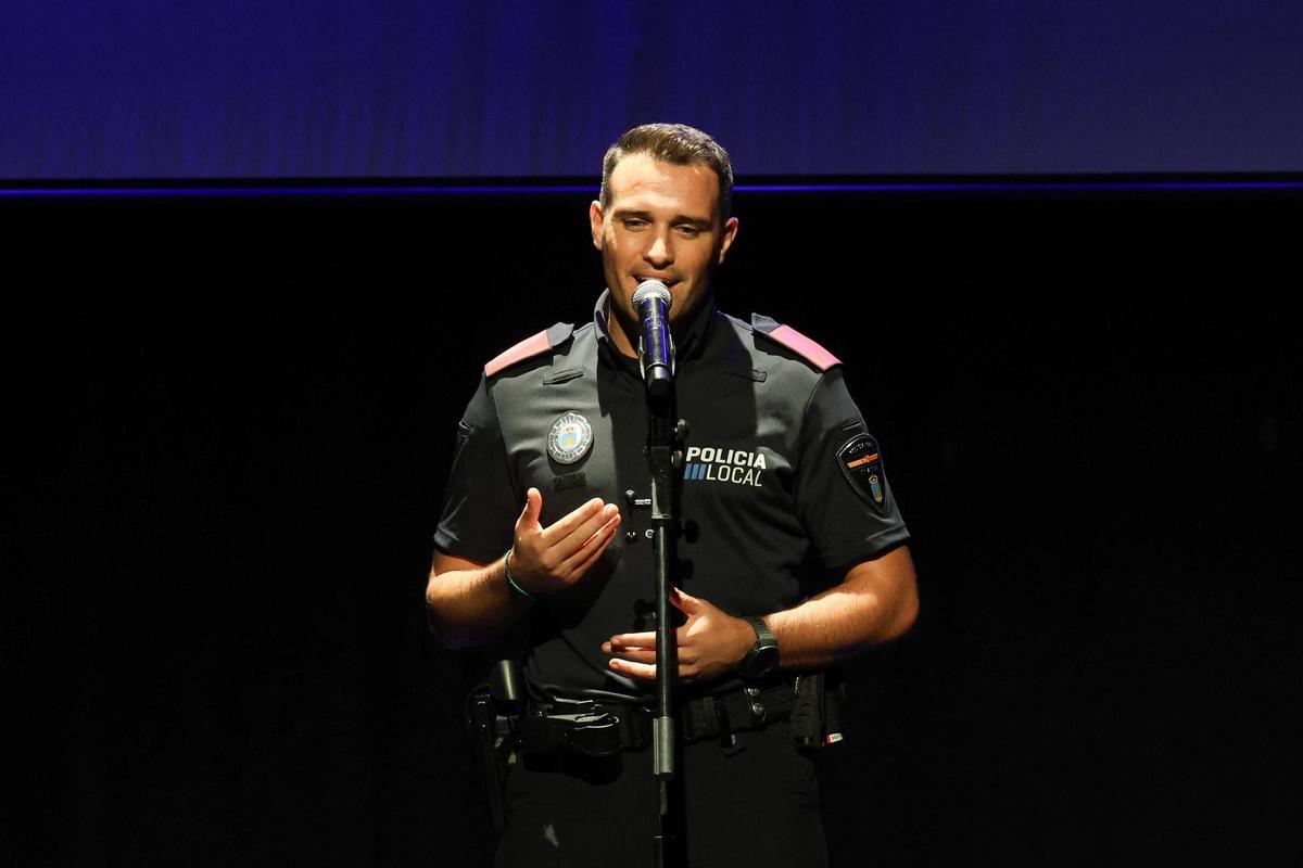 El Policía Local, Marc de Val, emocionado, al relatar su experiencia en un accidente en Can Marçà.