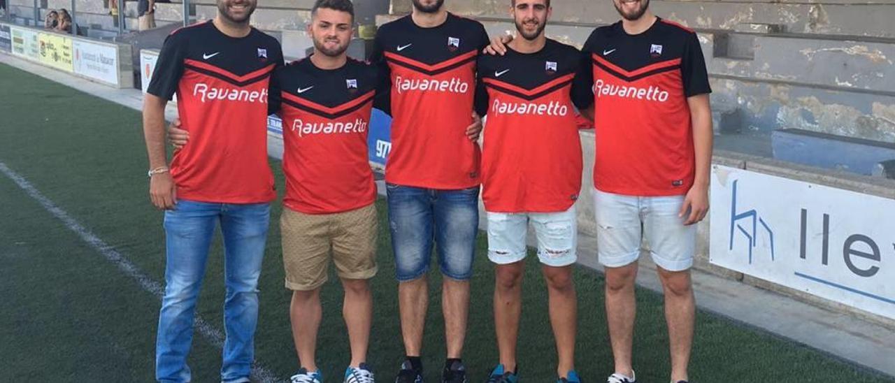 Los nuevos fichajes del Inter Manacor de Primera posan en na Capellera.