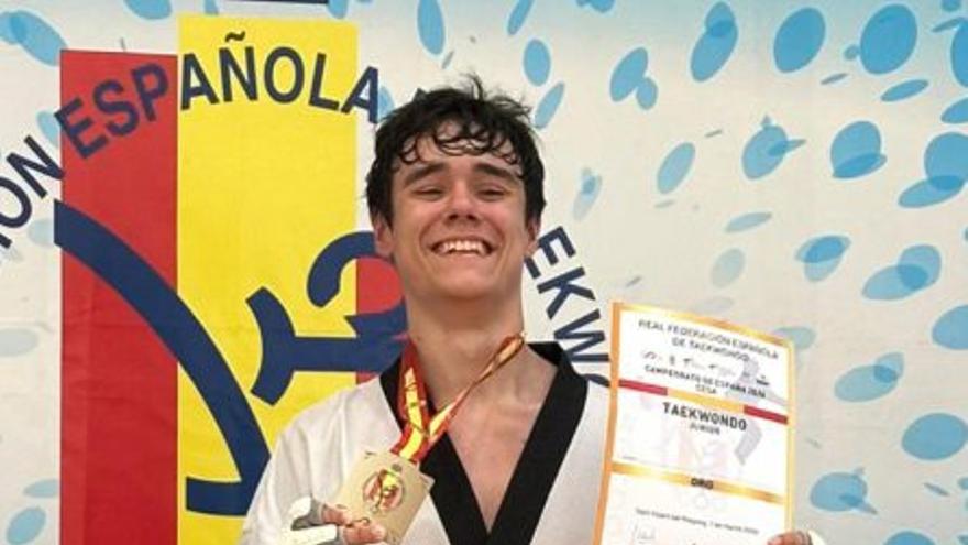 Roi Fraga irá con la selección al Mundial Junior de Taekwondo