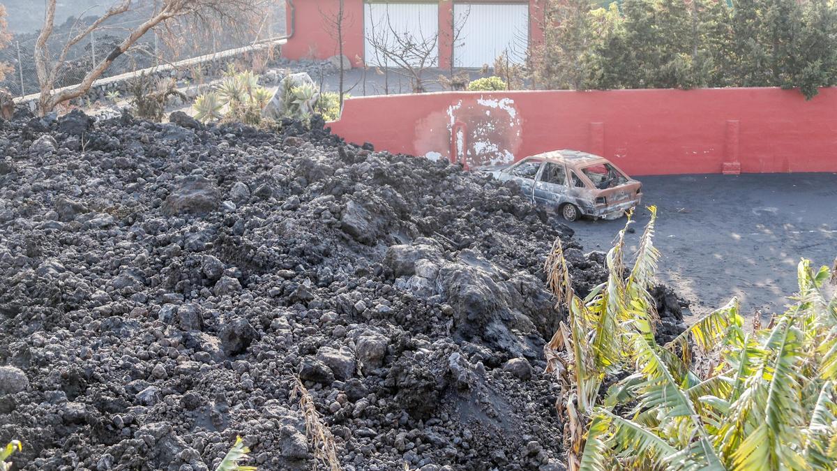 Destrozos producidos por la lava del volcán de La palma