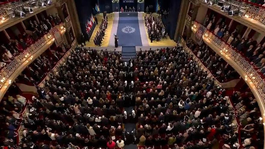 Así fue el emotivo "Asturias Patria Querida" que cerró la ceremonia de los Premios Princesa de Asturias