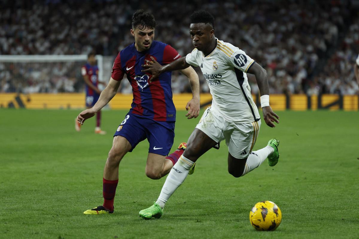 Real Madrid - FC Barcelona. Real Madrid - FC Barcelona.