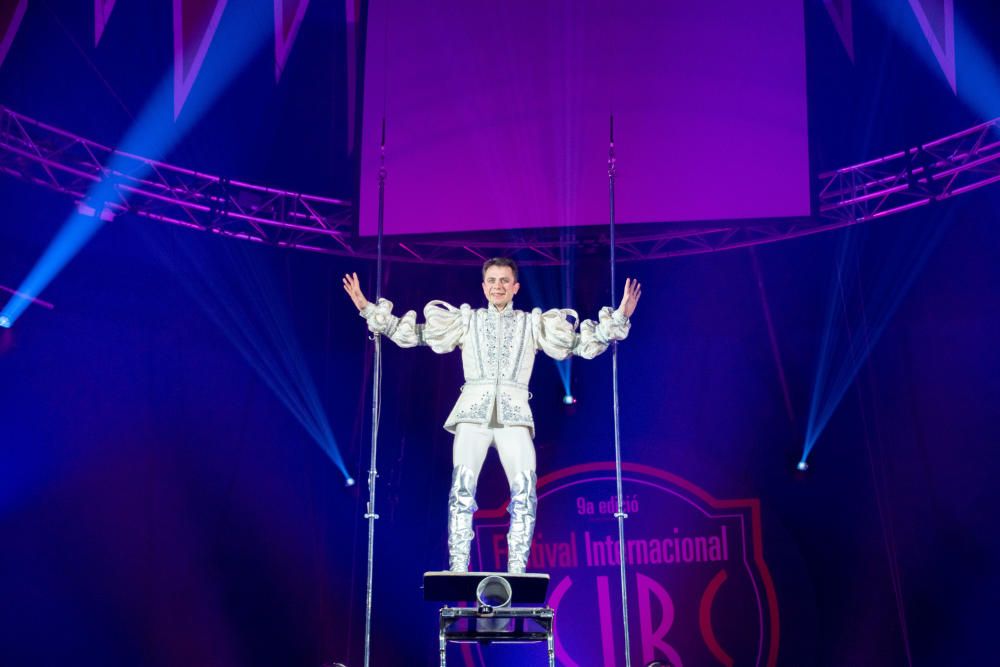 Espectacle Vermell - Festival de Circ de Girona 2020