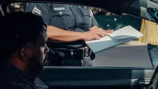 La DGT obliga a partir de hoy a llevar esto en el vehículo