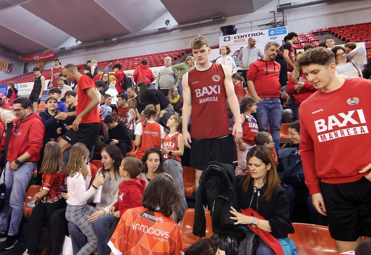 Totes les fotos de la matinal d'activitats del Baxi Manresa Totes les fotos de la matinal d'activitats del Baxi Manresa