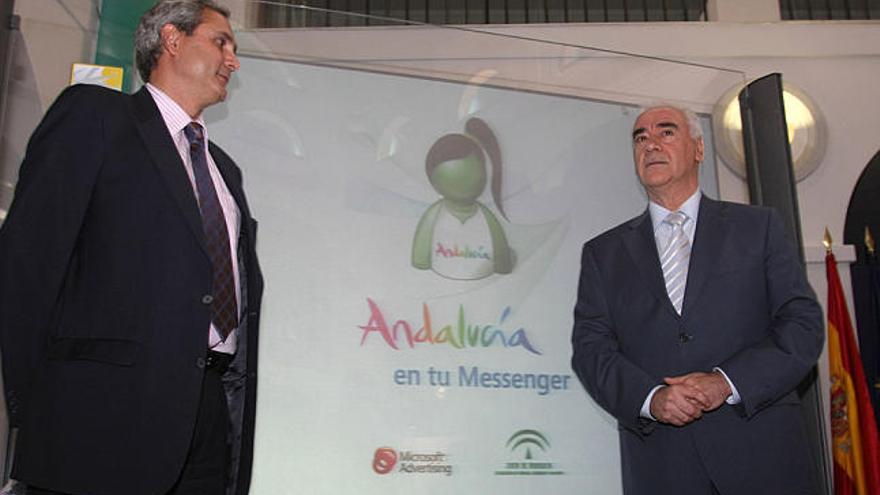 Messenger. Juan Carlos Fernández y Luciano Alonso, durante la presentación de Lucía.
