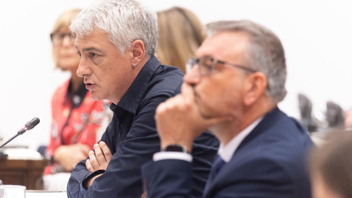 El diputado de Bildu Oskar Matute, durante la comisión de la dana en el Congreso.