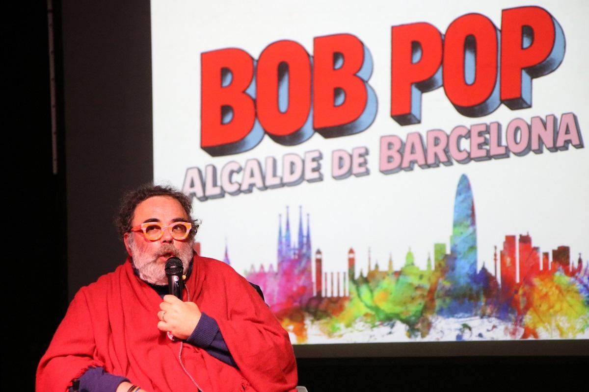El comunicador y escritor Bob Pop, en la presentación de su candidatura a las primarias de los Comuns