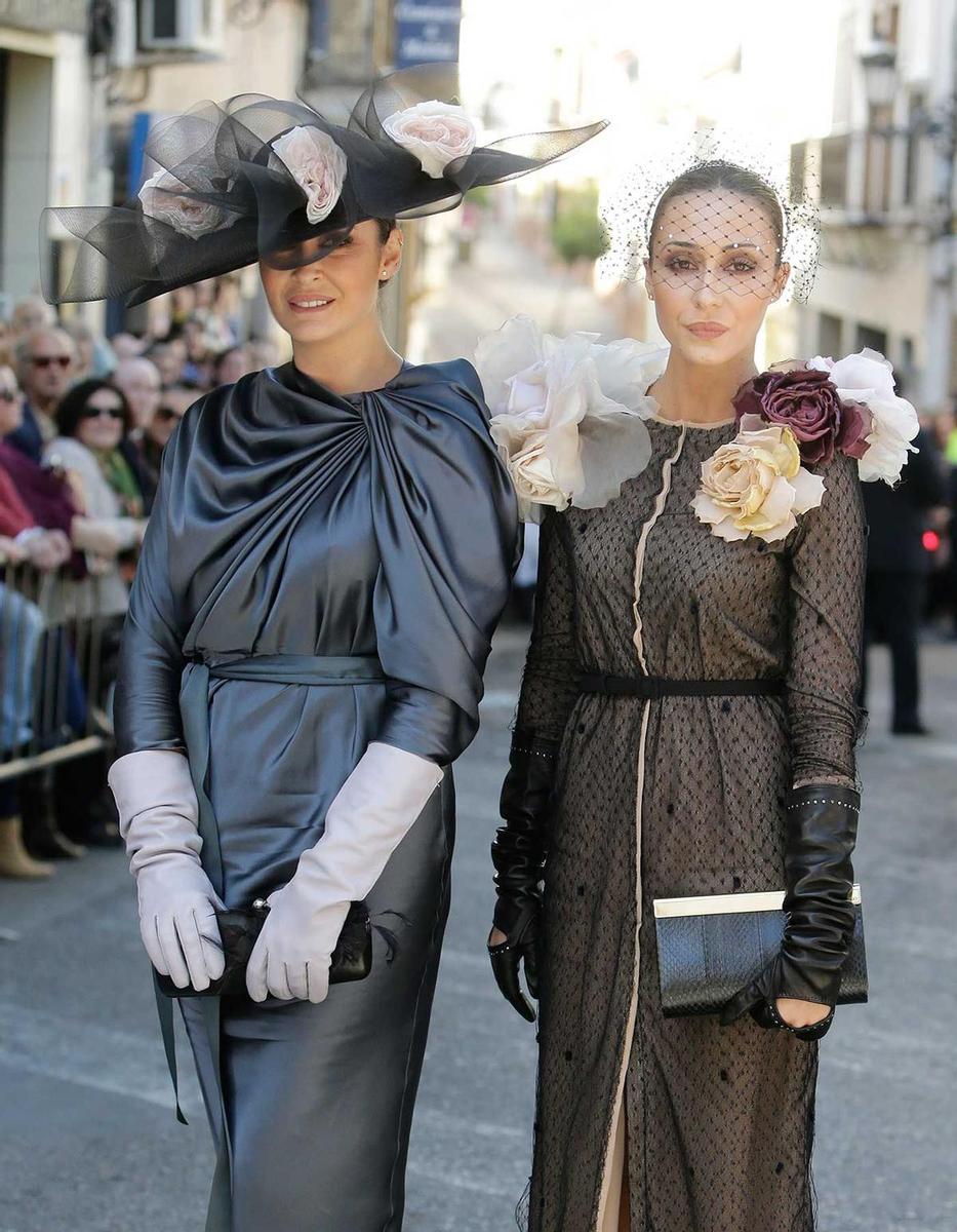 Vicky Martín Berrocal y su hermana en la boda de Eva González y Cayetano