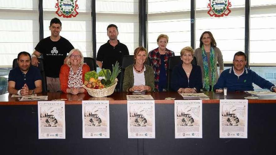 Presentación de la Feira Ecoartesá, ayer en el Concello. // G.N.