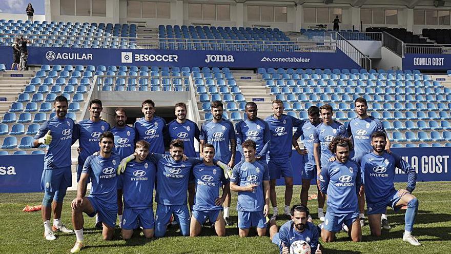 La plantilla del Baleares está lista para el arranque liguero.