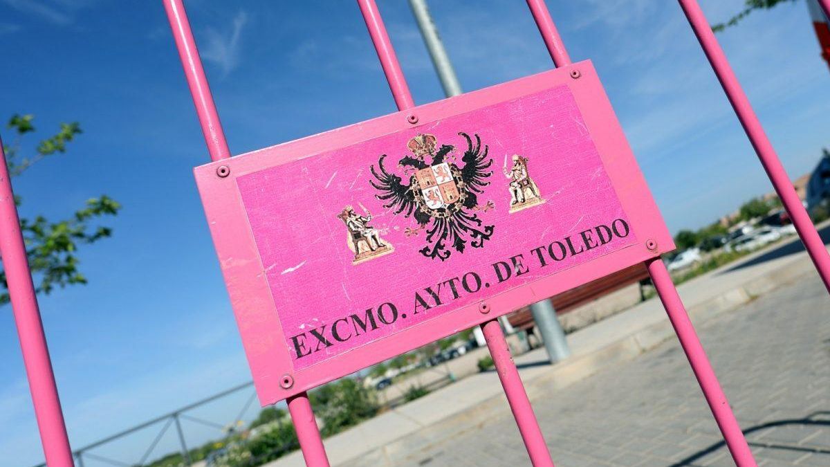 Cortada al tráfico la calle Tornerías por obras de canalización de los servicios de abastecimiento y sustitución del pavimento