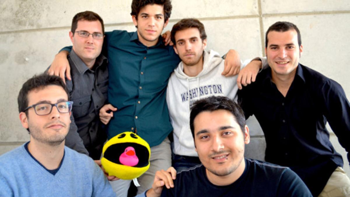 Francisco Mosquera, 22 años; Guillem Pons, 25, Enric Sanchez, 27, y Albert Valls, 21, Ingenieria Multimedia en La Salle; Kilian España, 20, segundo curso de Business Management en La Salle; Oriol Jurnet, 28, realización audiovisual y gestión comercia