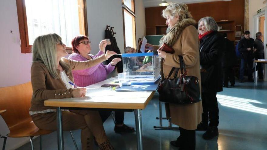 La participación a las 13.00 horas en las elecciones a la Alcadía de los barrios rurales es del 10,25%