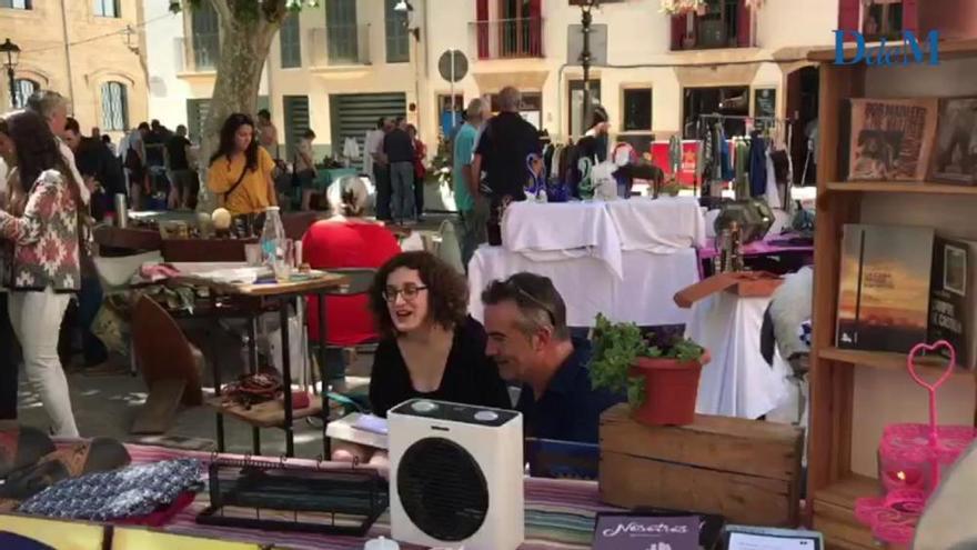 Palma celebra el Mercat de Sant Rescat en la plaza Llorenç Bisbal