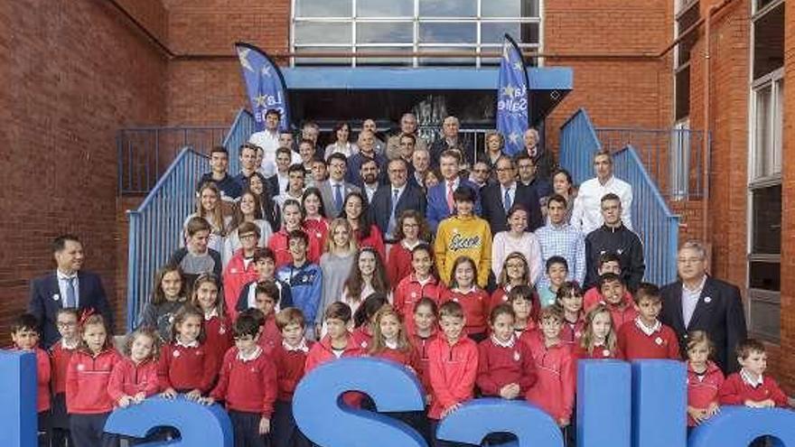 Fernando Rey asiste 75º Aniversario del colegio &quot;La Salle&quot;.