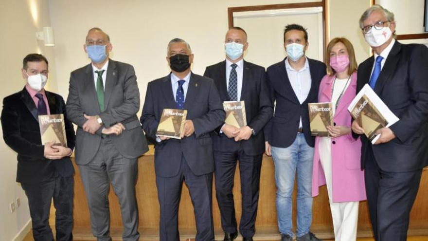 Representantes académicos y empresariales, en la presentación de ayer.