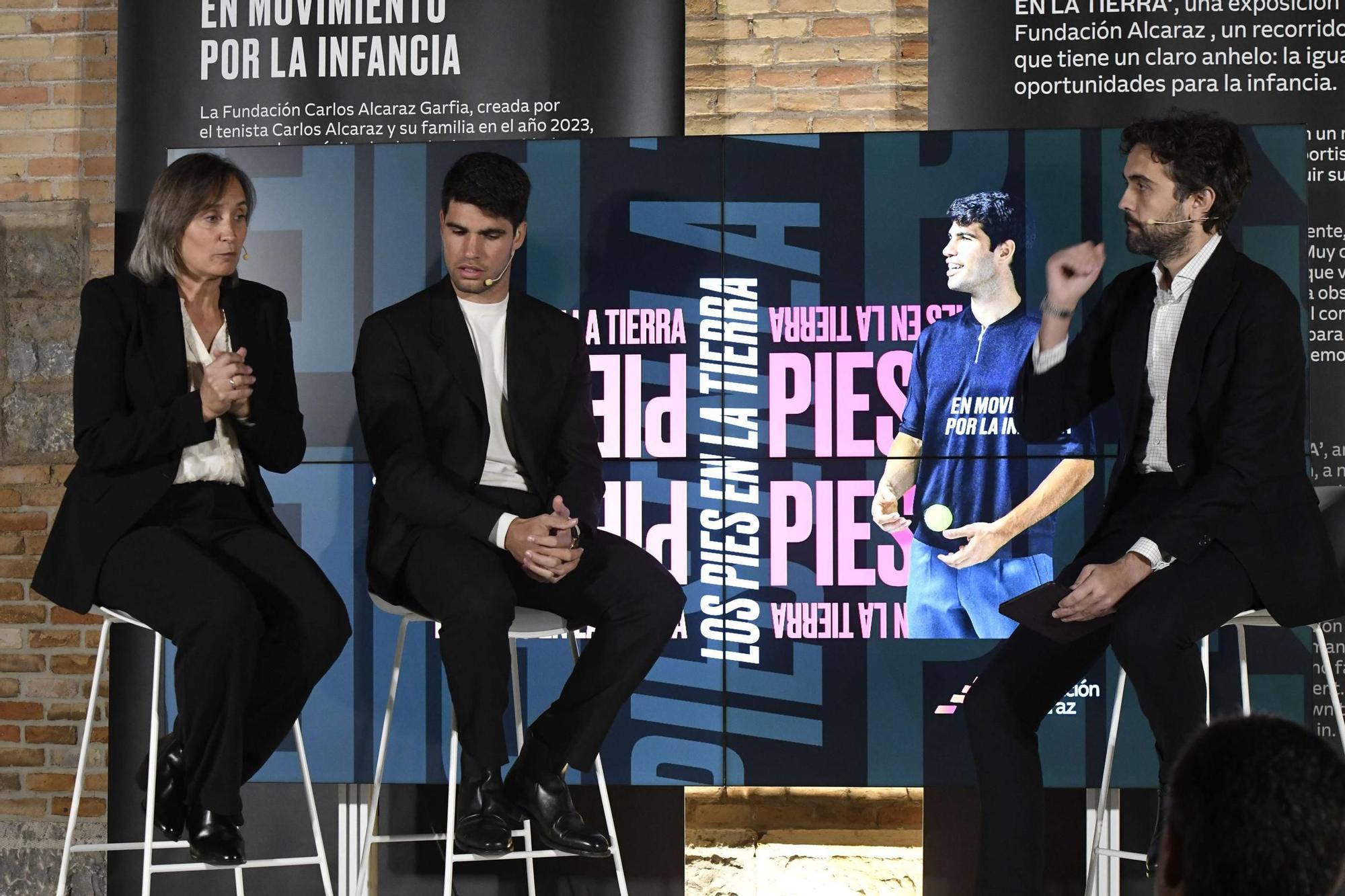 Así ha sido la inauguración de la exposición de Carlos Alcaraz en la Cárcel Vieja de Murcia