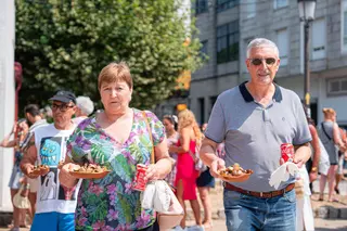 La ameixa congrega en Carril a miles de exquisitos paladares con ganas de fiesta