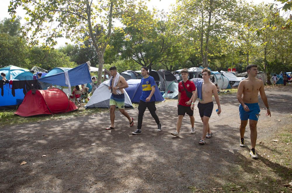 Segundo día de acampada en el festival Festardor del Port de Sagunt.