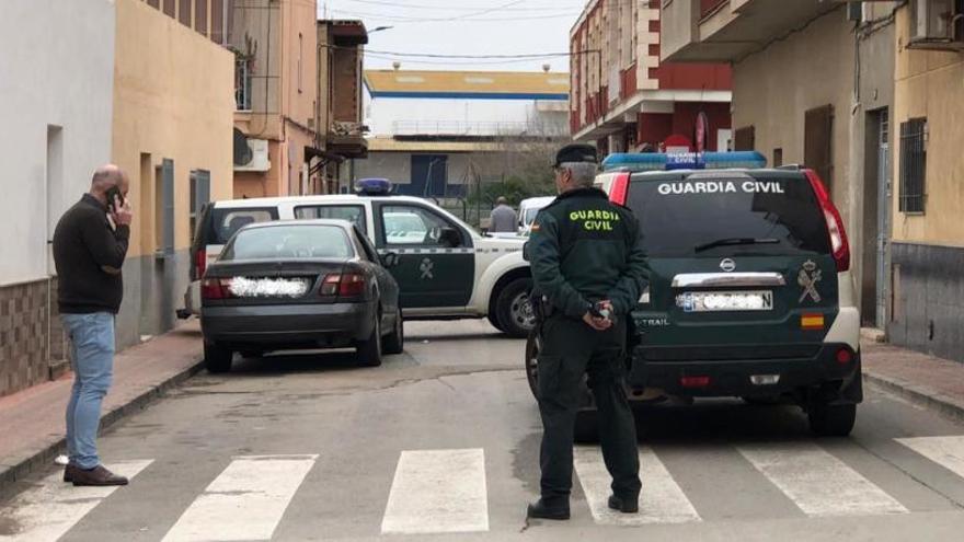 Calle donde estaba el coche con el hombre fallecido.