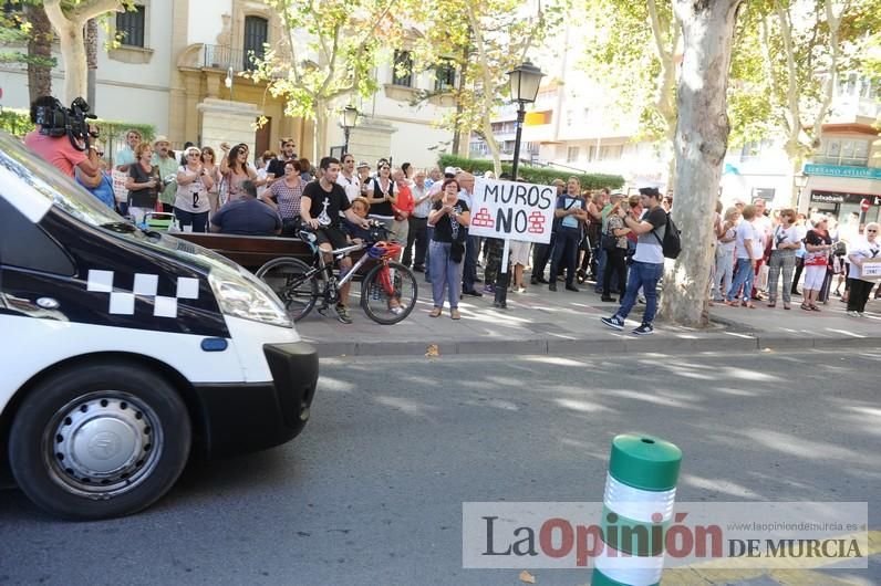 Protesta ante la Delegación del Gobierno por el So