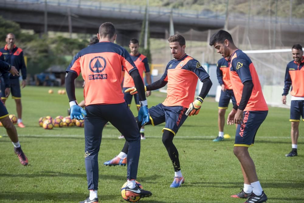 Entrenamiento UD Las Palmas en Barranco Seco ...