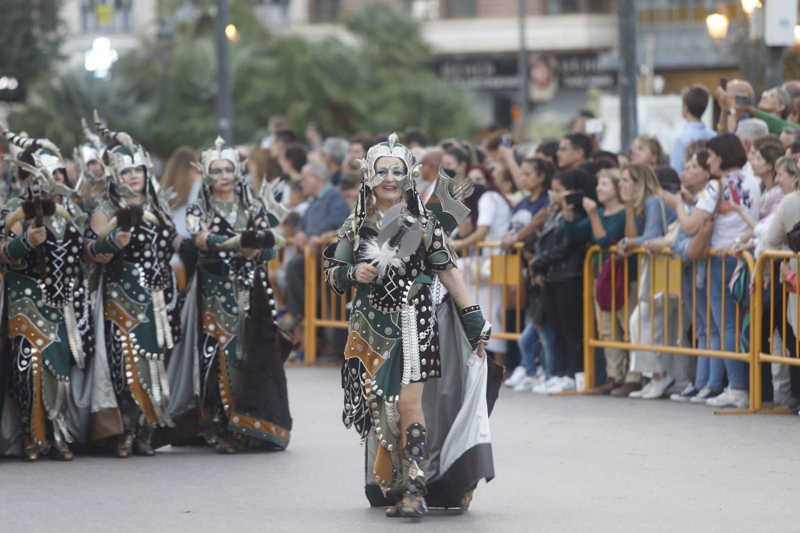 9 d'Octubre: Desfile de moros y cristianos