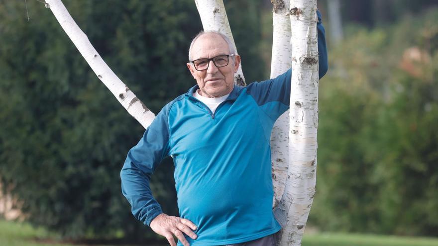 José Luis Sierra, en el parque de Pravia