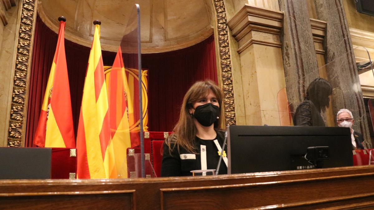 La presidenta del Parlament, Laura Borràs, durant el Ple d&#039;aprovació del dictamen de Juvillà