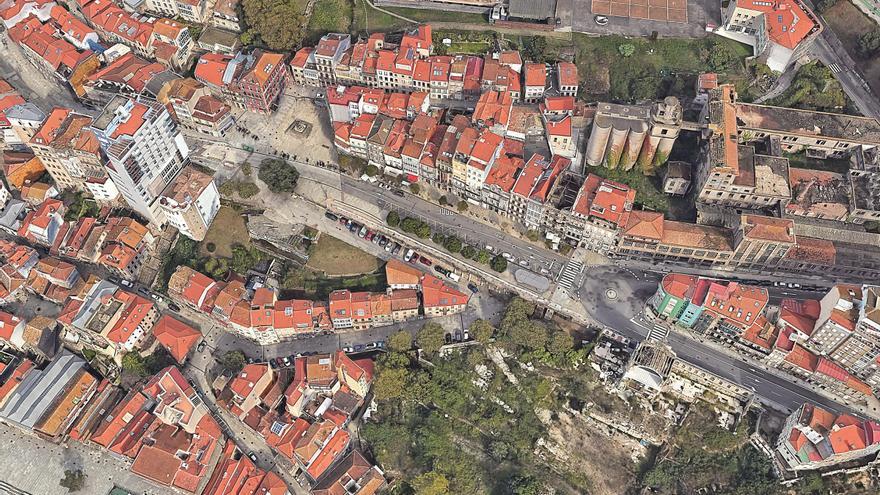 Peatonal, verde y con la muralla intacta: el nuevo paseo sobre el mejor mirador urbano de la ría de Vigo