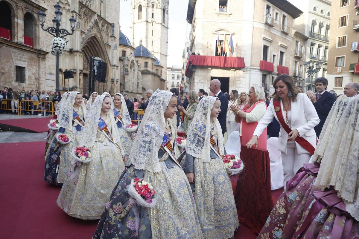 Todas las fotos de la La Missa d'Infants en la plaza de la Virgen Todas las fotos de la La Missa d'Infants en la plaza de la Virgen