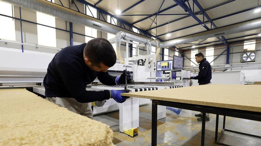 Pontevedra y Marín lideran la caída del paro en mayo en la comarca con 176 desempleados menos