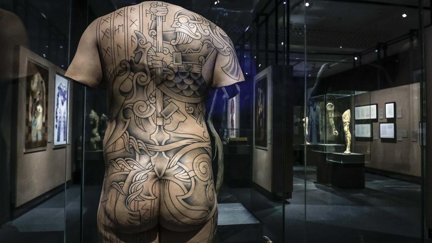 CaixaForum Palma inaugura una exposición sobre la evolución de los tatuajes con más de 240 piezas