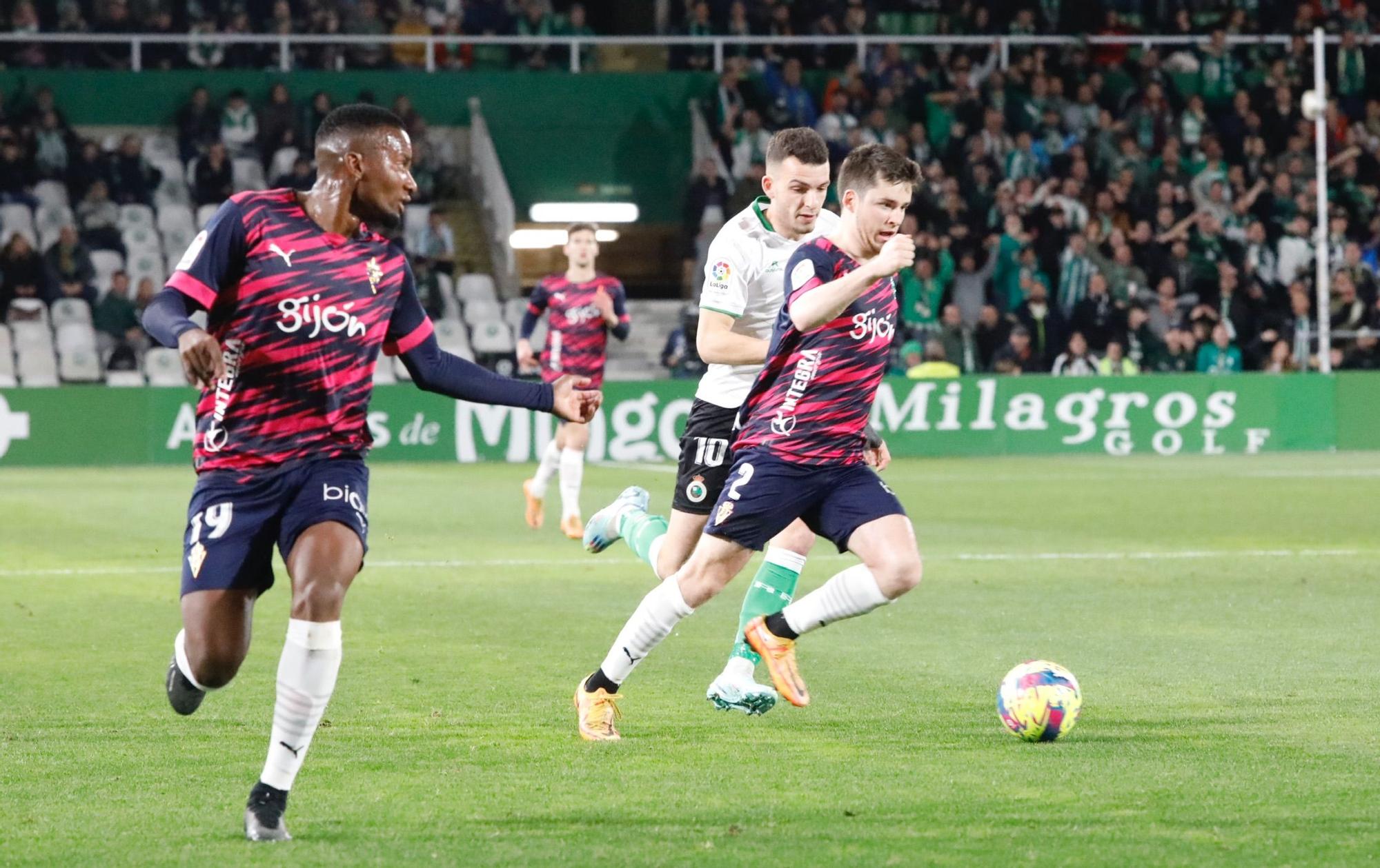 En imágenes: así fue el partido entre Racing y Sporting en El Sardinero