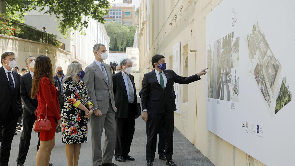 La visita del Rey Felipe VI a Las Cigarreras en Alicante