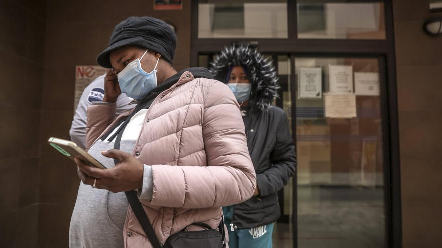 Baleares recurre la obligación de usar mascarillas en los centros sanitarios a la semana de ser anulada