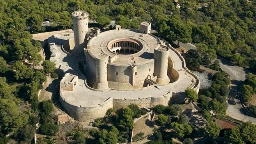 Cort licitará el bar y abrirá una tienda en el Castillo de Bellver