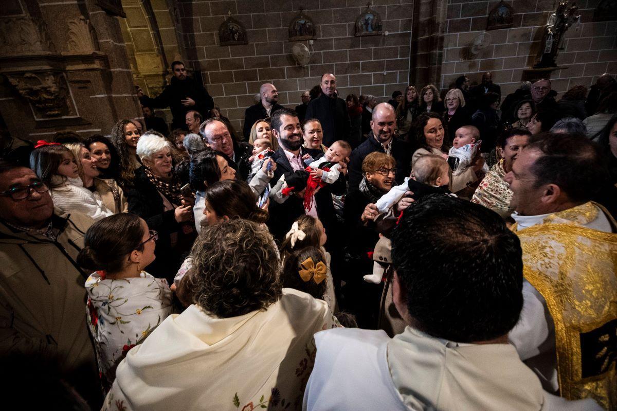El municipio cacereño de Monroy celebra su tradicional ceremonia de las Purificás