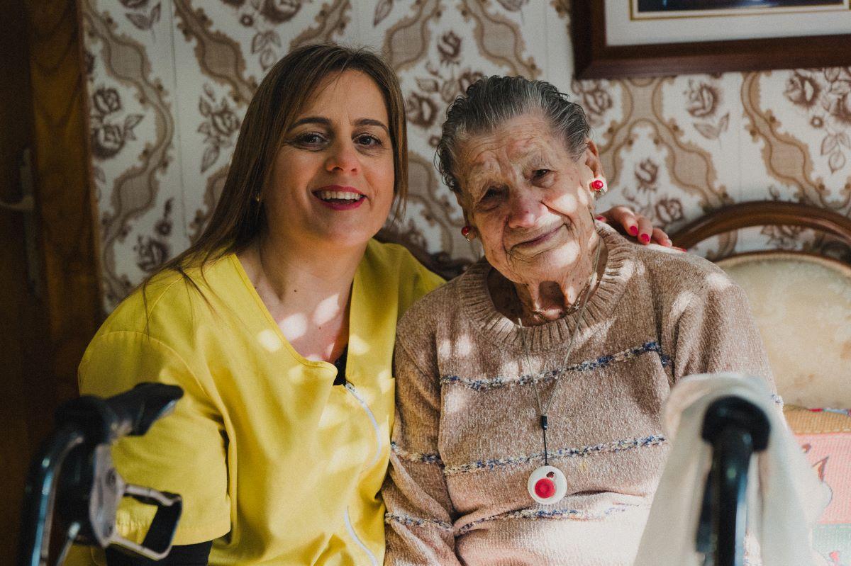 Profesional SAF cunha persoa dependiente.