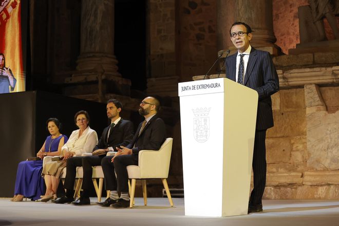 Extremadura entrega sus Medallas en el Teatro Romano
