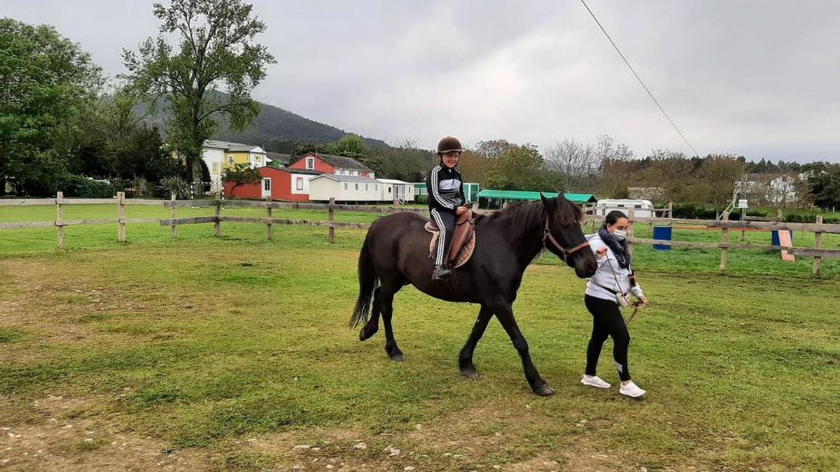 Una sesión de equitación. | CP Lugo de Llanera