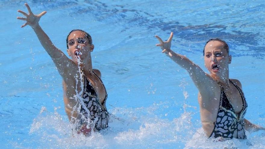 Las chicas de la sincronizada vuelven de Tokio con cuatro medallas