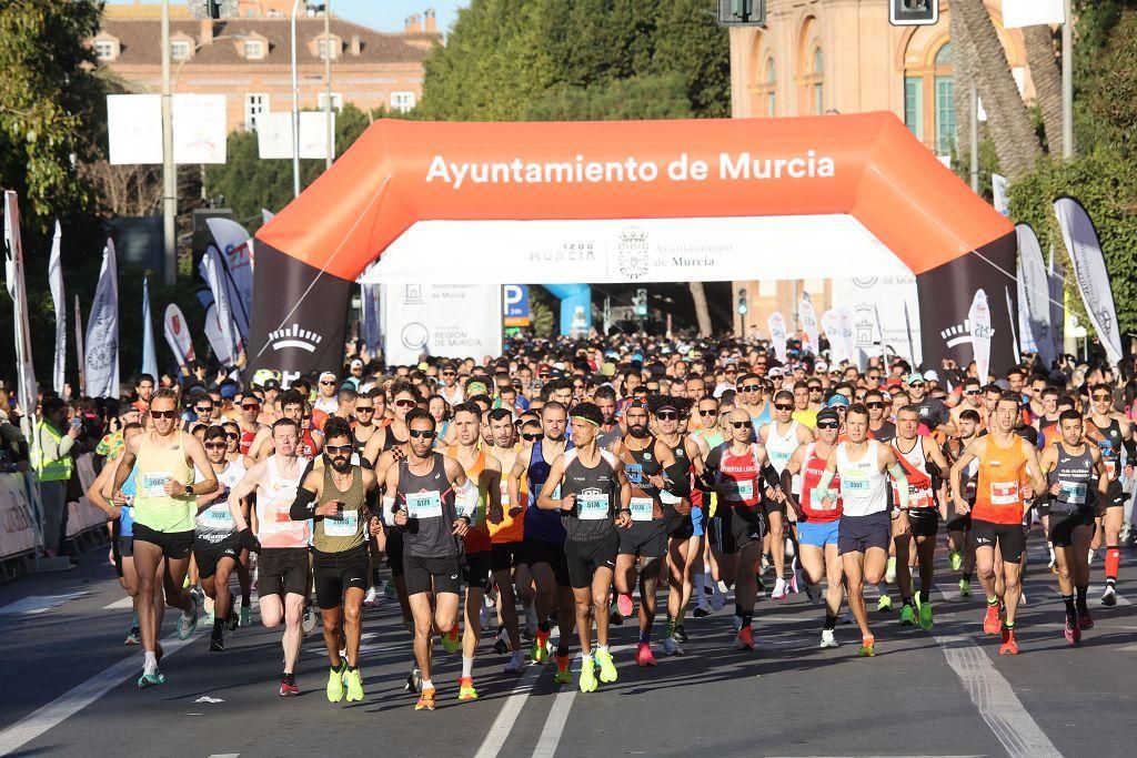 Las mejores imágenes de la TotalEnergies Maratón Murcia Costa Cálida