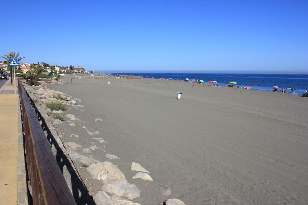 La playa de Benajarafe, en Vélez Málaga.