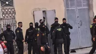 Detenida en Valencia una activista de una ONG de Ceuta investigada por suministrar gas pimienta a migrantes