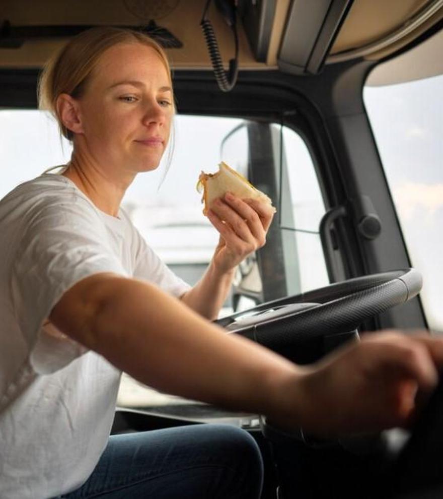 5 alimentos que te pueden ayudar a mantenerte despierto mientras conduces