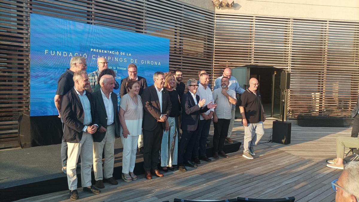 Miquel Noguer amb les altres autoritats i representants institucionals