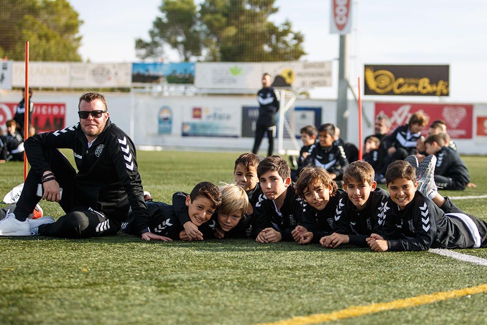 Multitudinaria presentación de la Peña Deportiva